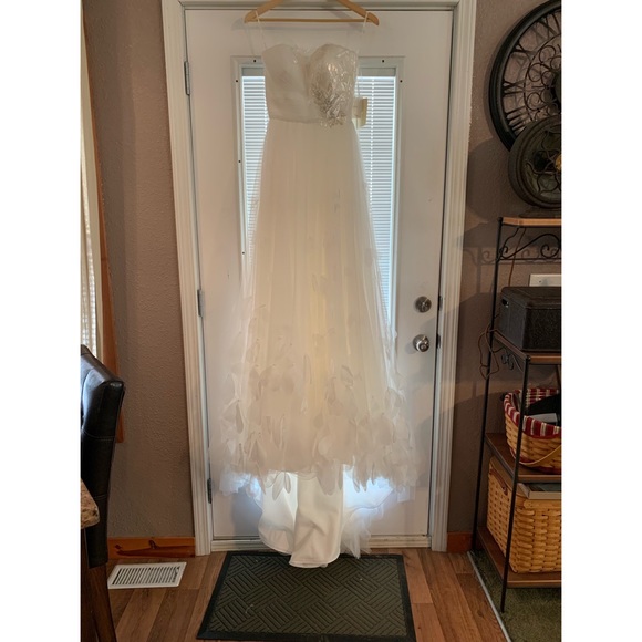 Pronovias 6331 wedding dress BRAND NEW WITH TAGS - Picture 7 of 8